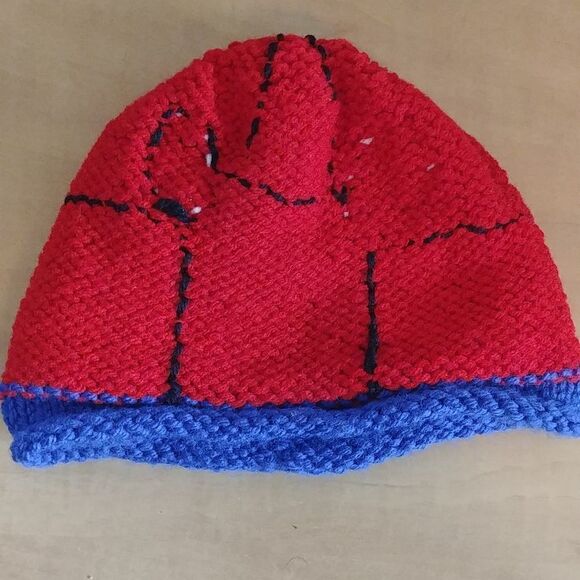 2 Handmade Superhero Batman Spiderman Knit Beanie Skull Cap 12 -18 month lot - Picture 10 of 13
